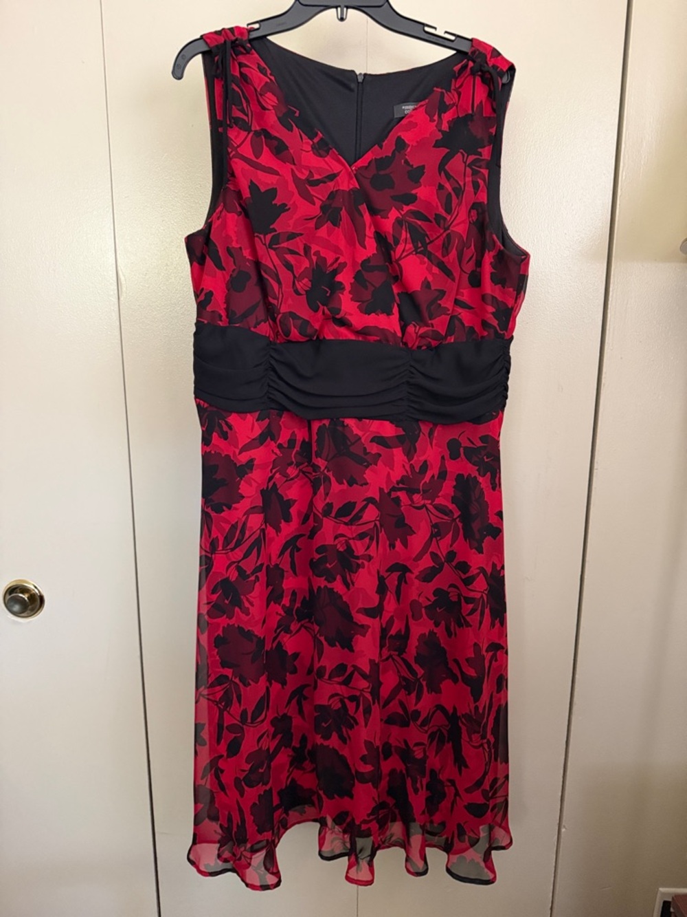 dressbarn Red and Black Floral Midi Dress with Ruched Waist